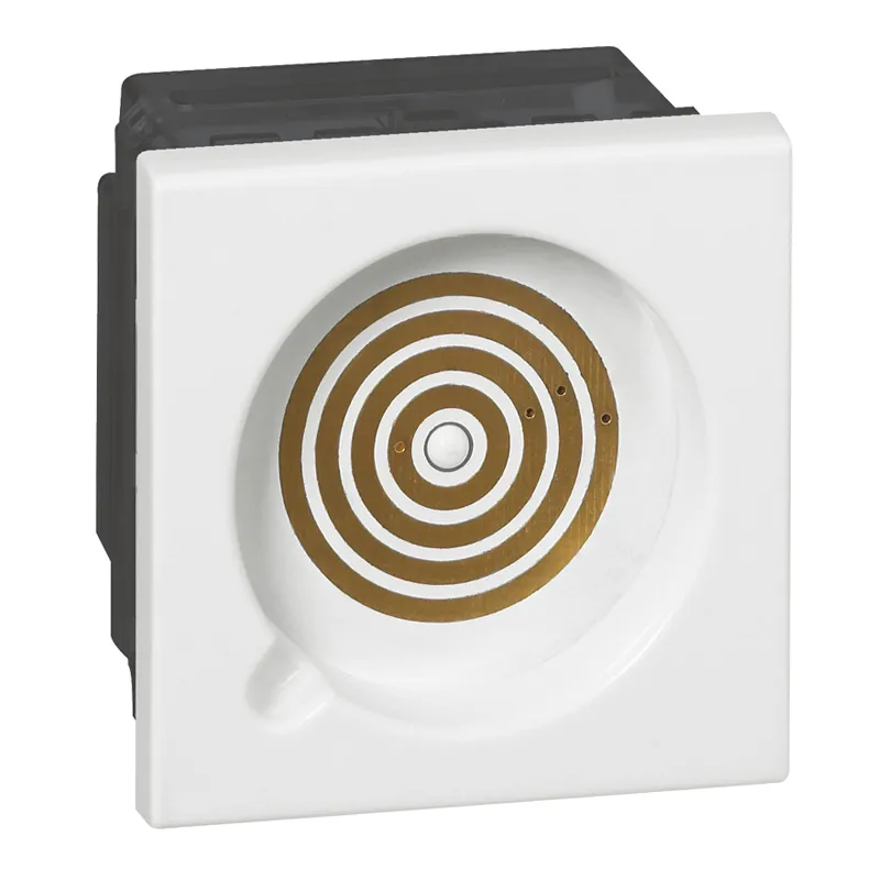 [EMH-P3157] PRISE A CONNEXION MAGNETIQUE POUR MANIPULATEUR legrand